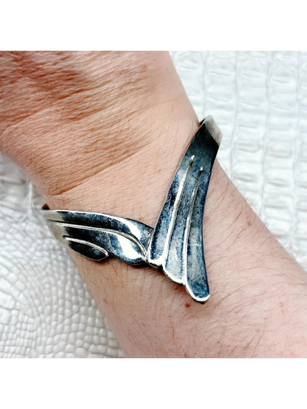 6311mc. Silvertone V Cuff Bracelet